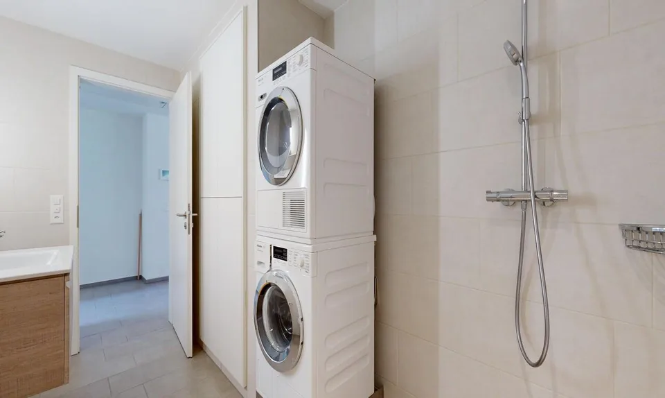 Modern 4.5-room attic apartment in a central and yet quiet location