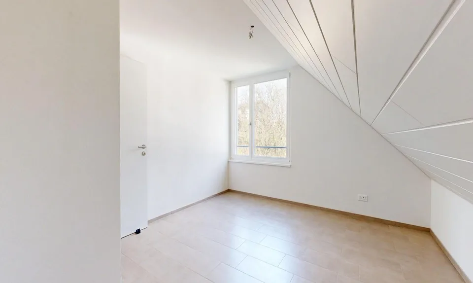 Modern 4.5-room attic apartment in a central and yet quiet location