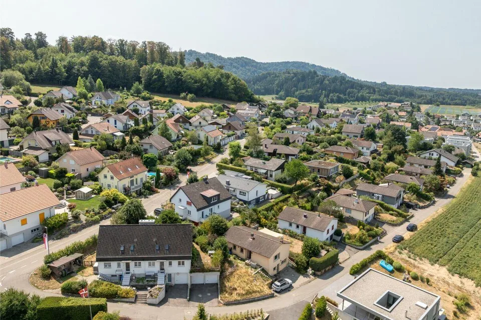 Freistehendes Einfamilienhaus mit unverbaubarer Aussicht