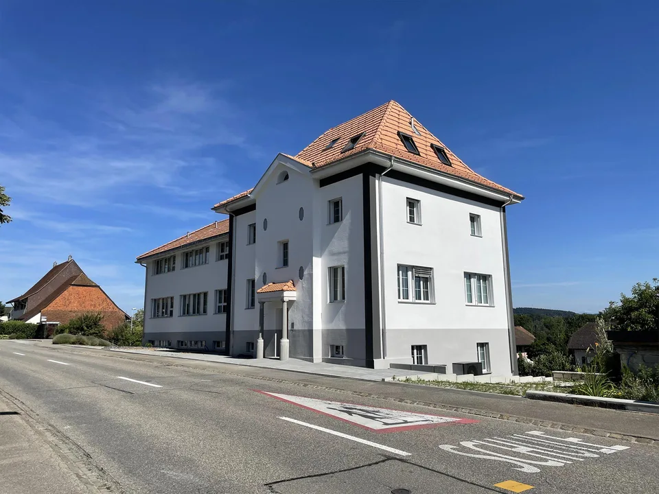 Helle 4.5 Zi. Wohnung in der ehemaligen Uhrenfabrik Wolfwil