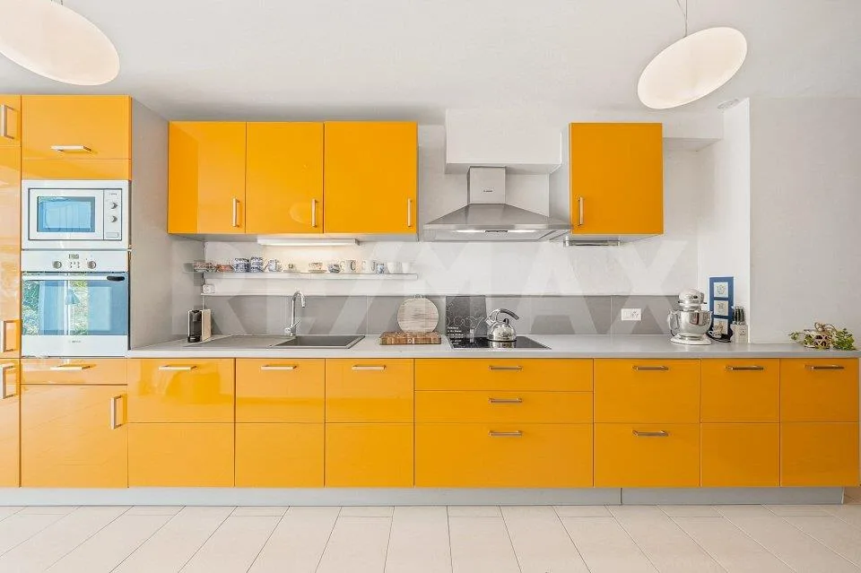 Nel centro del villaggio: 207 m² abitabili, 5,5 locali