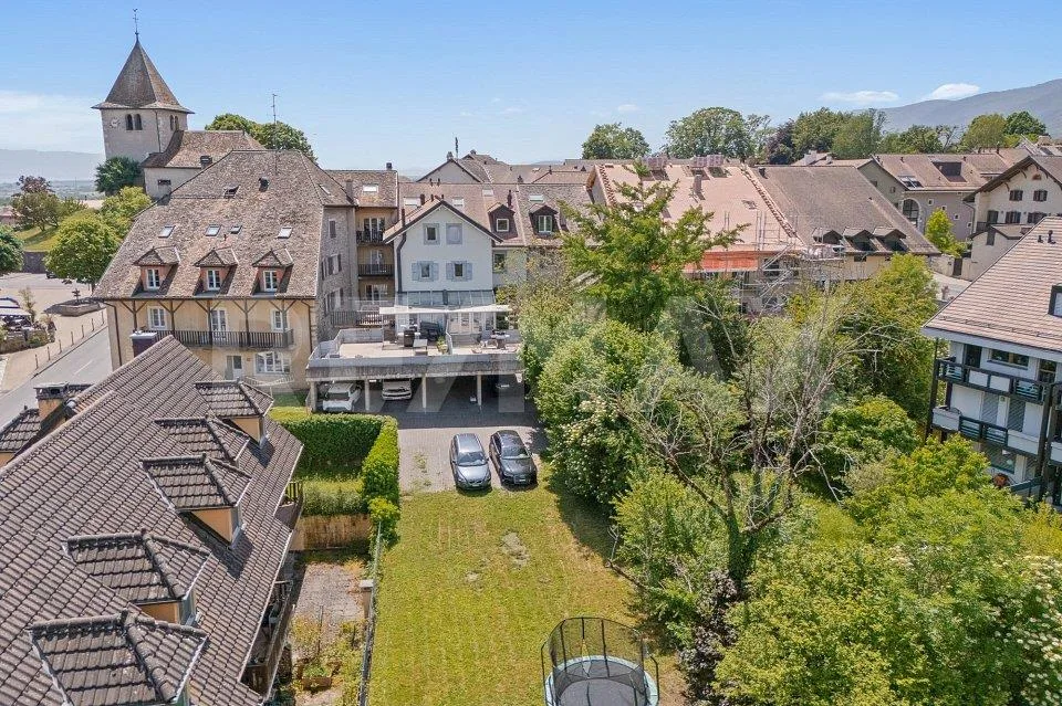 Au centre du village: appartement de 207 m² habitables, 5,5 pièces