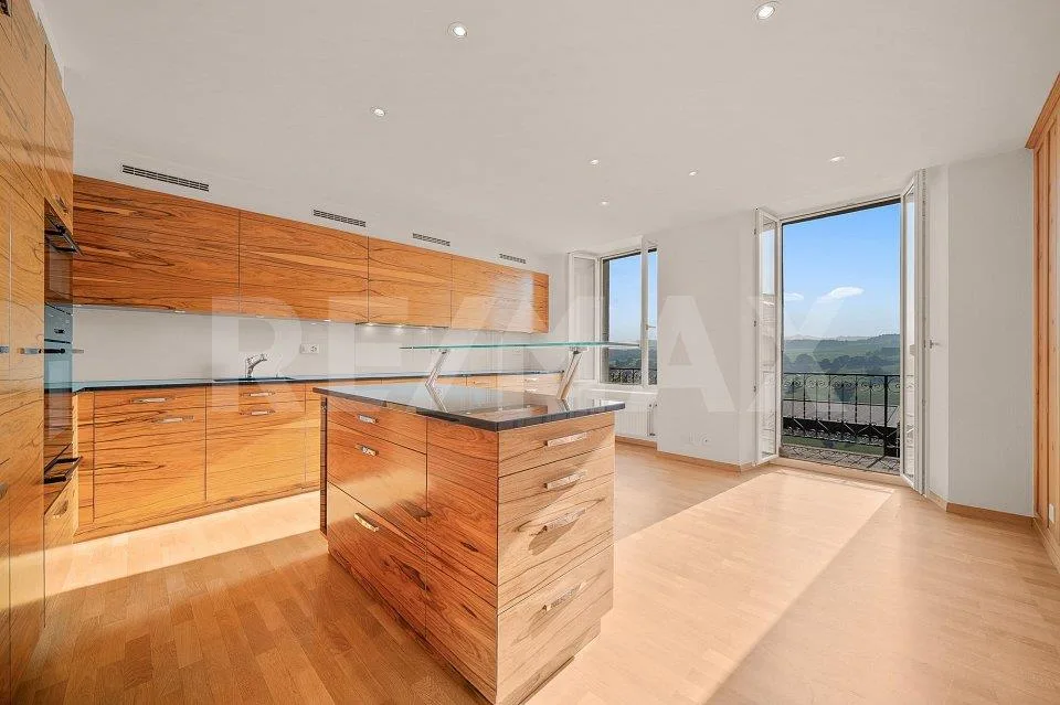 Idéale pour une grande famille: maison de ville, 285 m² habitables