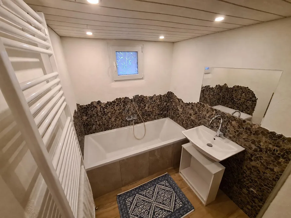 Frisch renoviertes Einfamilienhaus mit idyllischem Garten