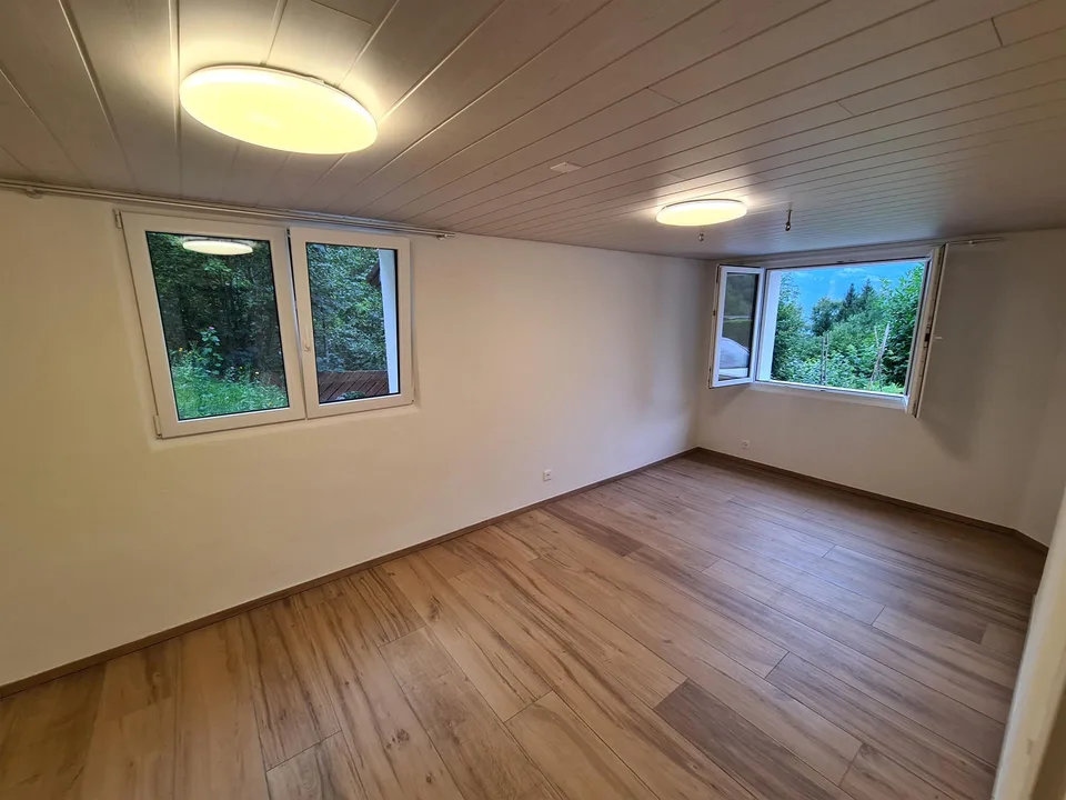 Frisch renoviertes Einfamilienhaus mit idyllischem Garten