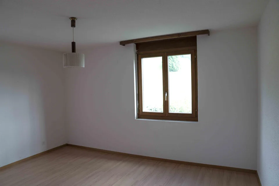 "4.5-Zimmer-Wohnung mit 2 Einstellhallenplätzen in Rüegsauschachen