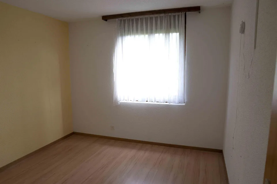 "4.5-Zimmer-Wohnung mit 2 Einstellhallenplätzen in Rüegsauschachen