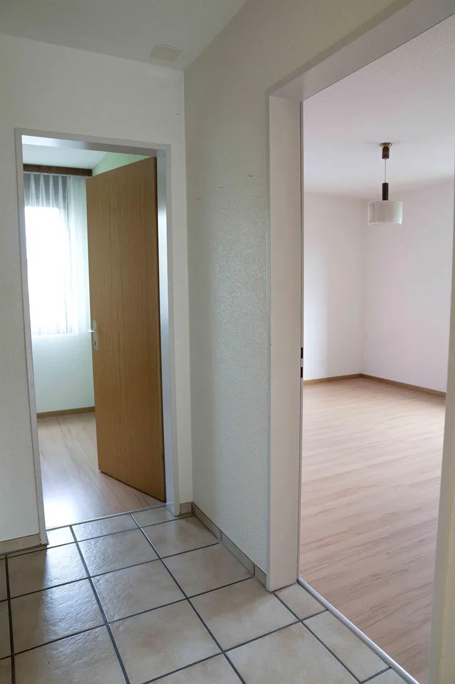 "4.5-Zimmer-Wohnung mit 2 Einstellhallenplätzen in Rüegsauschachen