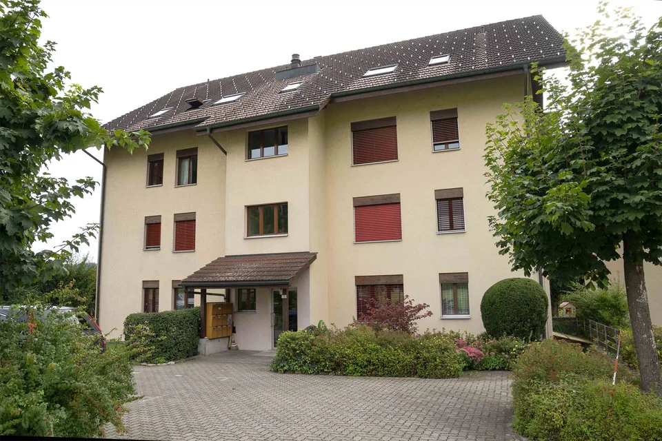 "4.5-Zimmer-Wohnung mit 2 Einstellhallenplätzen in Rüegsauschachen