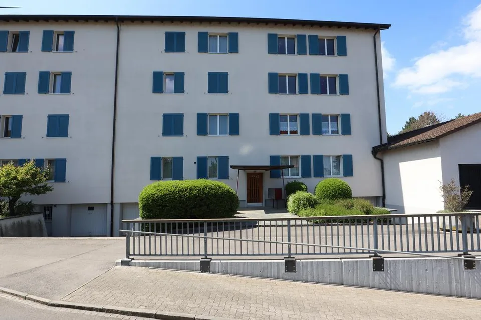 Helle Wohnung mit Balkon