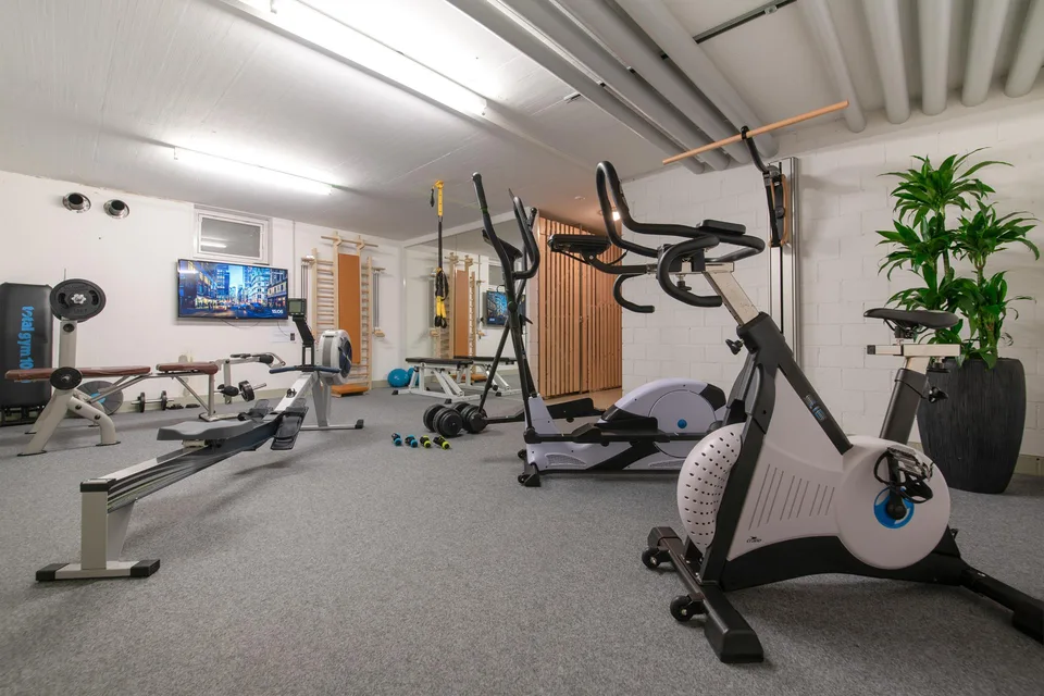 EINZIGARTIG: Homeoffice 3 Bäder eAuto Wintergarten Terrasse Fitness