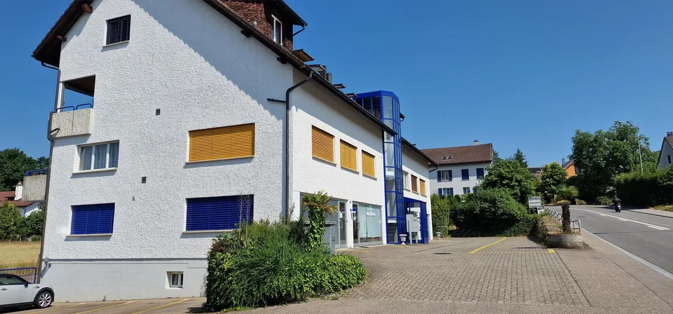 Attraktives Verkaufslokal an der Hauptstrasse
