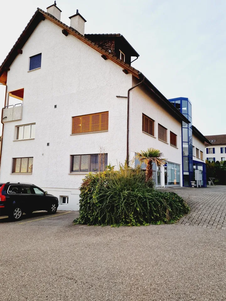 6 Zimmer Attika Wohnung mit Aussicht