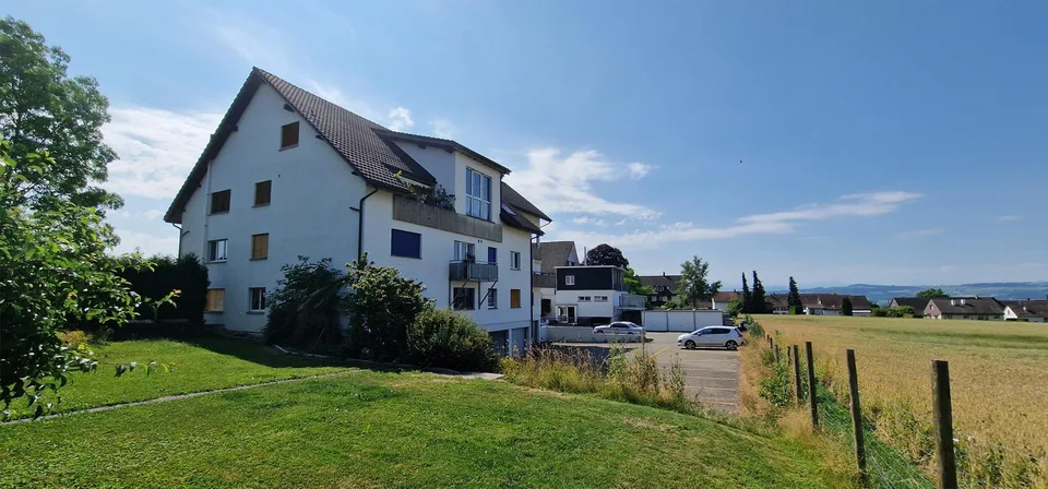 6 Zimmer Attika Wohnung mit Aussicht