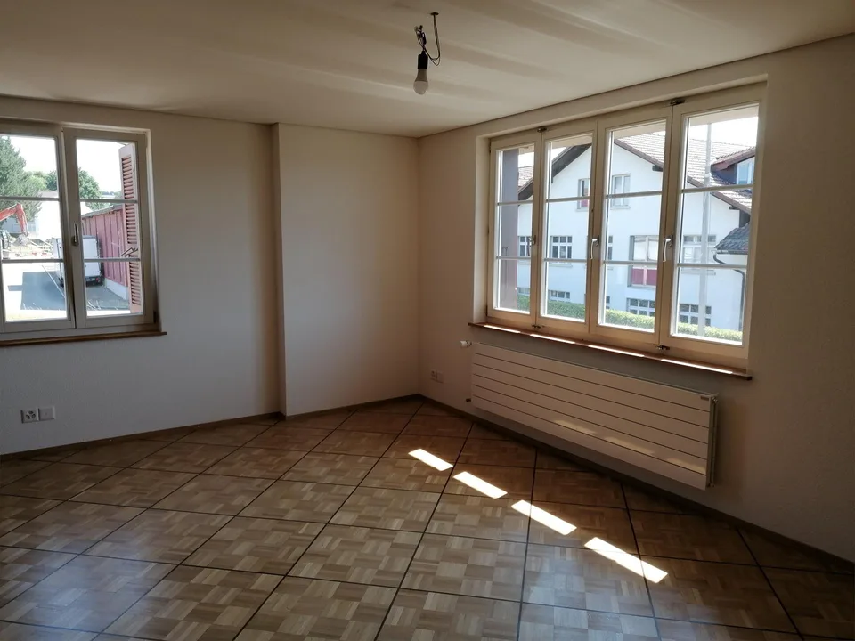 Ein 4 Zimmer Bijou zu vermieten, mit ringsum Balkone