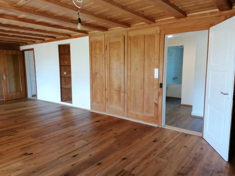 Ein 4 Zimmer Bijou zu vermieten, mit ringsum Balkone