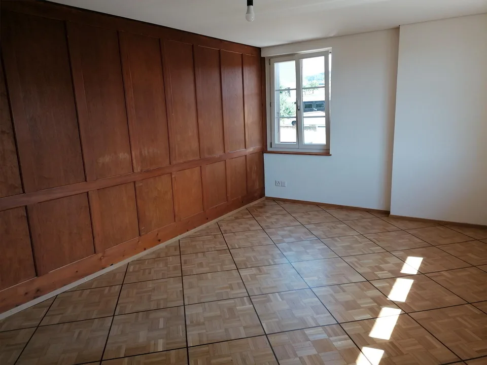 Ein 4 Zimmer Bijou zu vermieten, mit ringsum Balkone