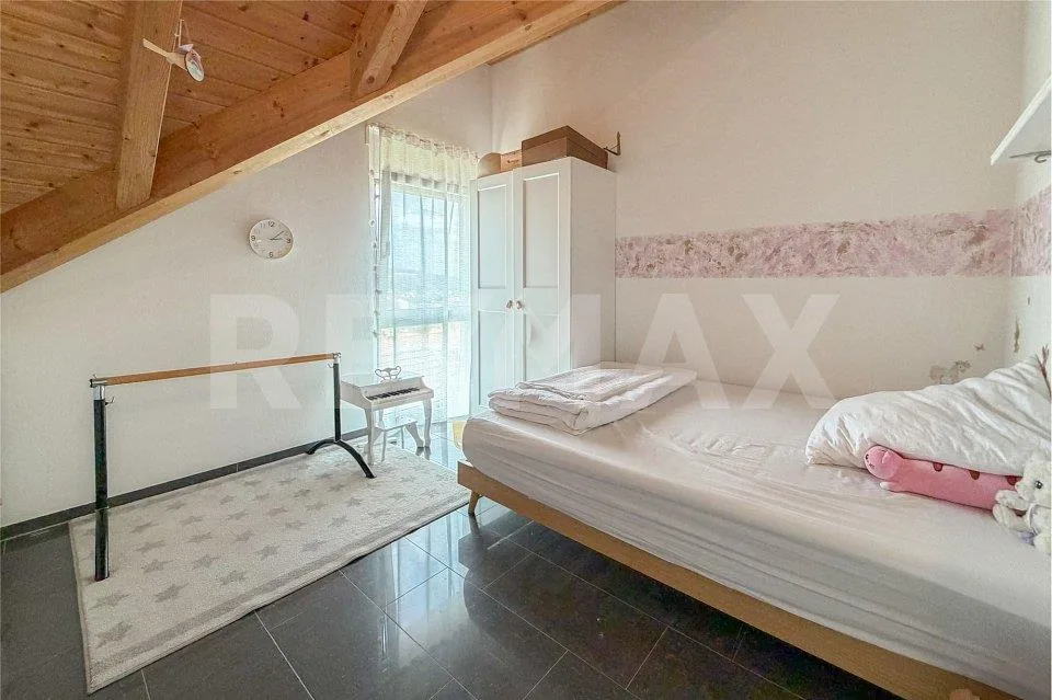 Una casa per arrivare - Casa unifamiliare di 5,5 locali a una posizione in pendio attraente a Bubendorf in vendita