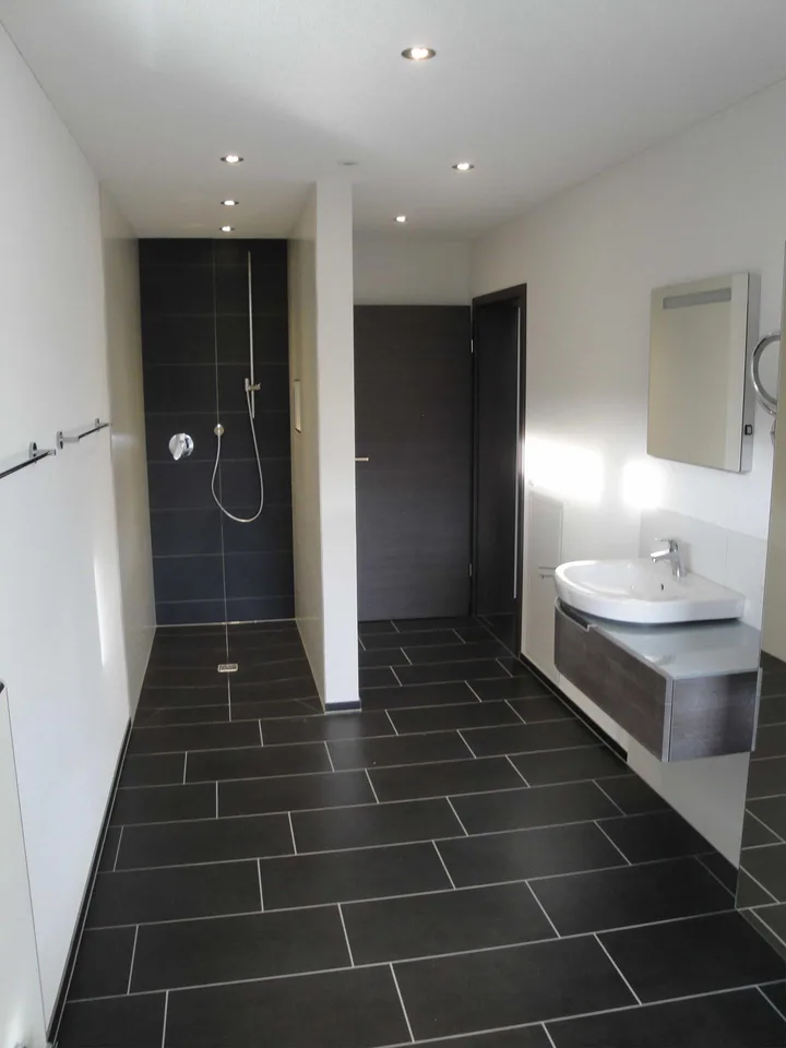 Moderne Villa: Nur 25 Min. nach Baden & 45 Min. nach Zürich/Basel