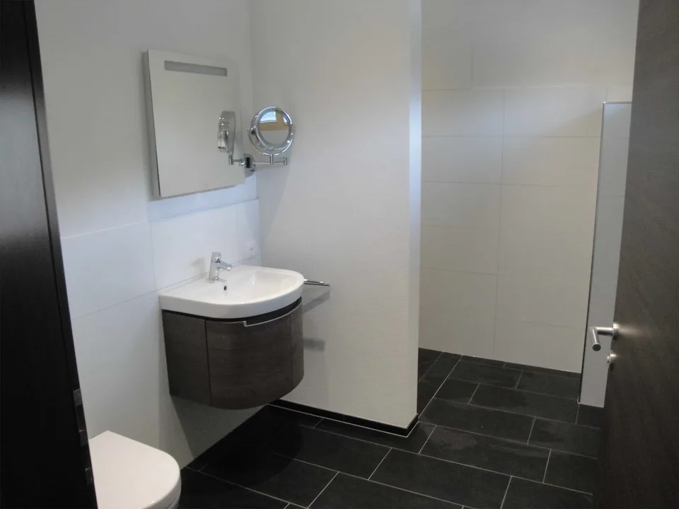 Moderne Villa: Nur 25 Min. nach Baden & 45 Min. nach Zürich/Basel