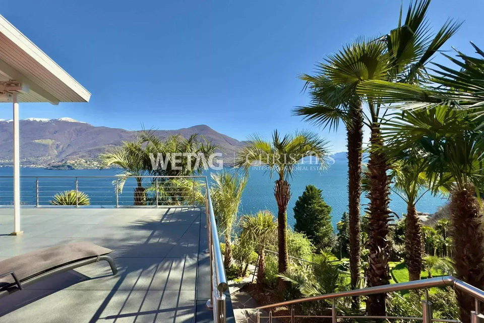 Exklusive Villa mit herrlichem Seeblick & idyllischem Garten in Brissago zu verkaufen, auch ideal als Ferienresidenz