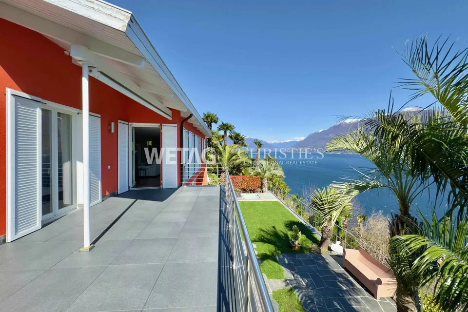 Exklusive Villa mit herrlichem Seeblick & idyllischem Garten in Brissago zu verkaufen, auch ideal als Ferienresidenz