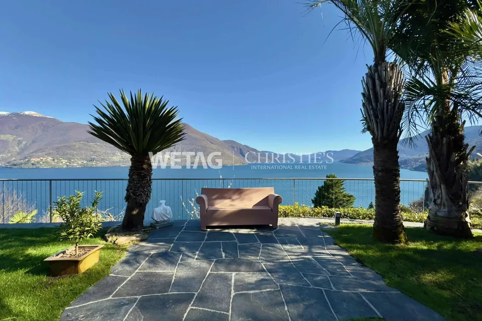 Exklusive Villa mit herrlichem Seeblick & idyllischem Garten in Brissago zu verkaufen, auch ideal als Ferienresidenz