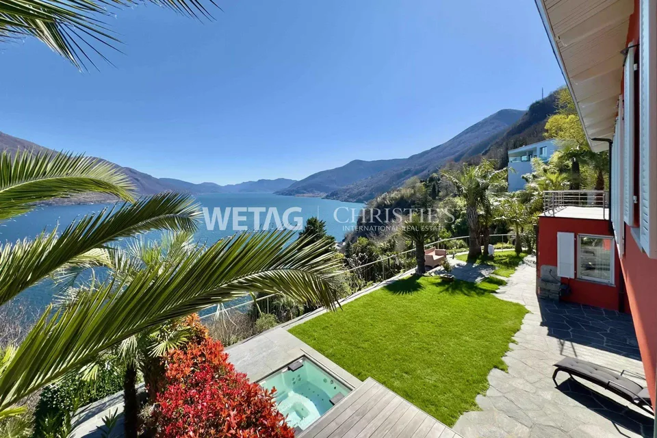 Exklusive Villa mit herrlichem Seeblick & idyllischem Garten in Brissago zu verkaufen, auch ideal als Ferienresidenz