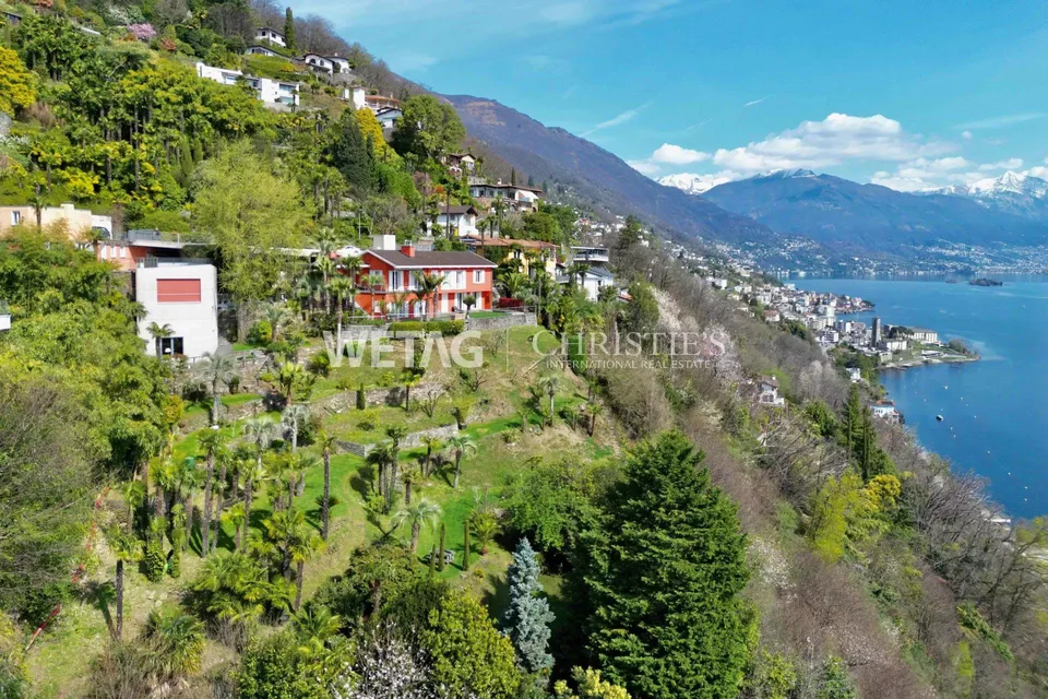 Exklusive Villa mit herrlichem Seeblick & idyllischem Garten in Brissago zu verkaufen, auch ideal als Ferienresidenz