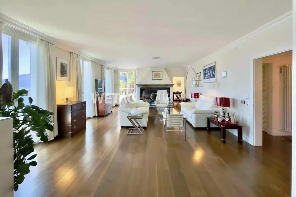 Exklusive Villa mit herrlichem Seeblick & idyllischem Garten in Brissago zu verkaufen, auch ideal als Ferienresidenz