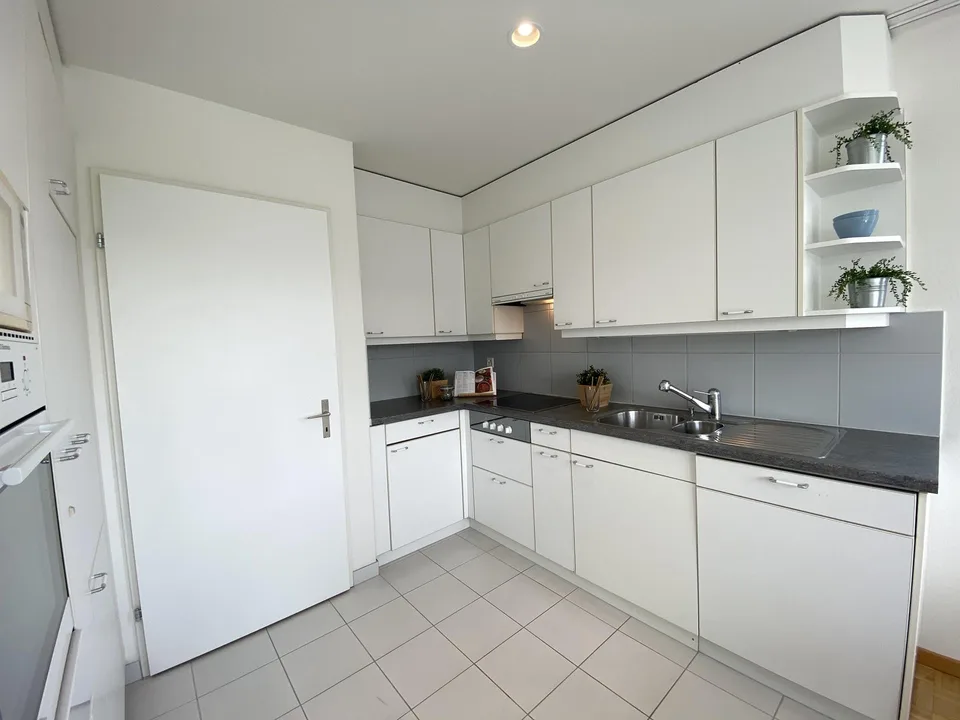 4.5 room apartment in Oetwil am See