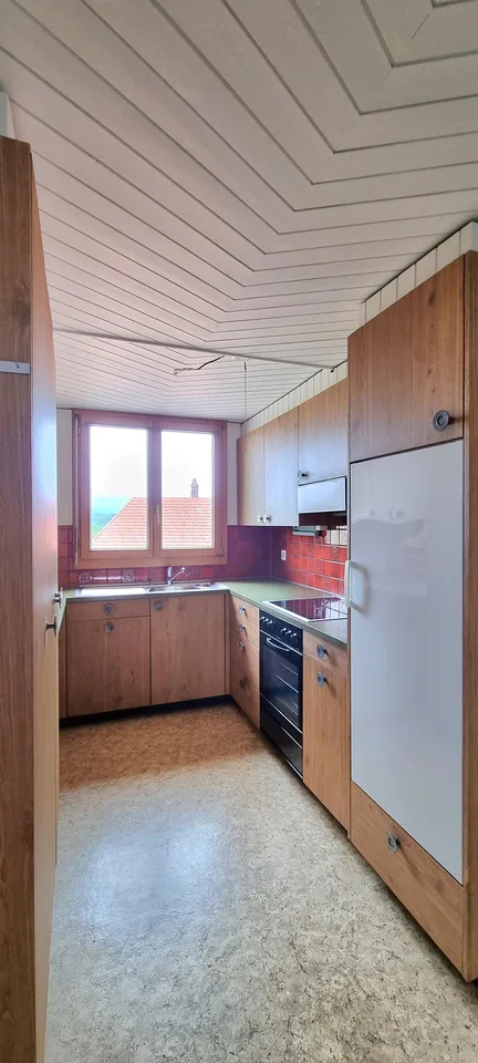 Nicht 08/15 – 3.5 Zimmer mit Balkon, Garten und Weitsicht