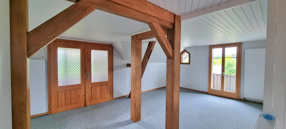 Nicht 08/15 – 3.5 Zimmer mit Balkon, Garten und Weitsicht