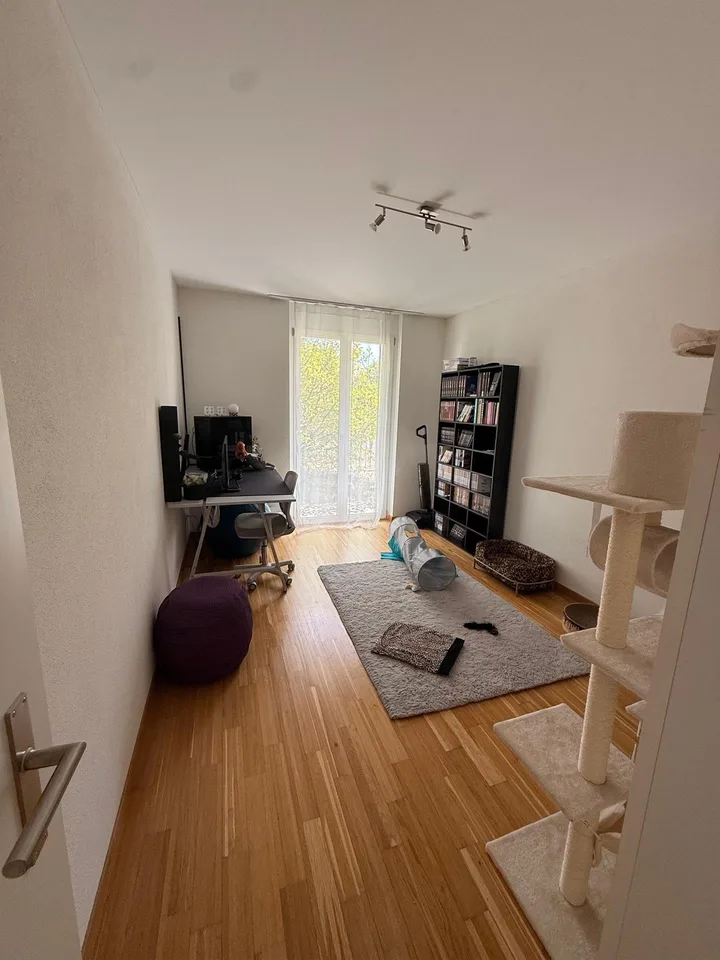 4.5-Zimmerwohnung, EG rechts mit Garten