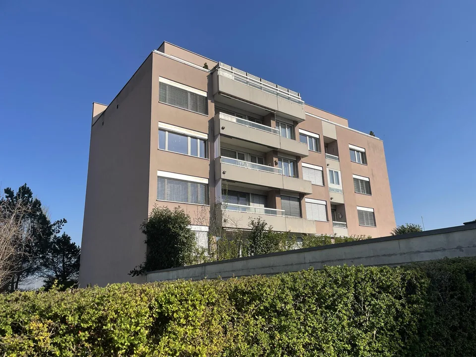 4-Zimmerwohnung an ruhiger Lage zu verkaufen