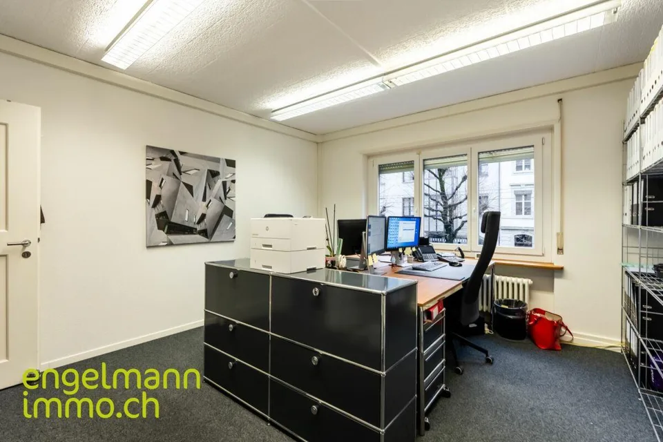 Wohn- und Gewerbeliegenschaft / Immeuble résidentiel et commercial