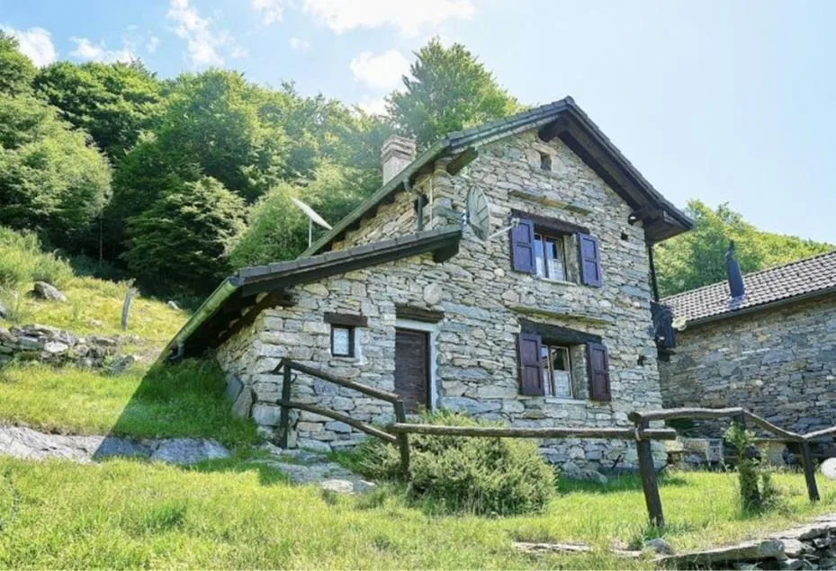 Rustico con splendida vista su tutto il Lago Maggiore