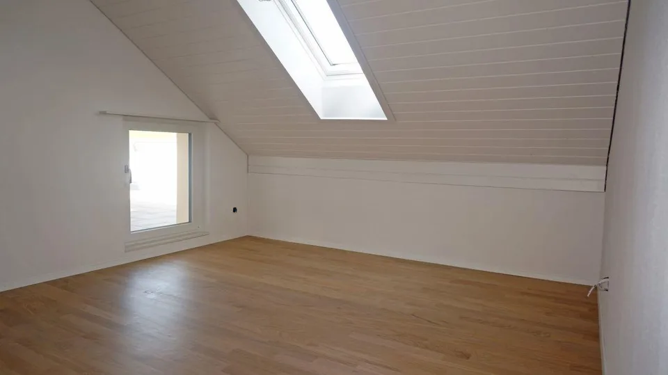 2.5-Zimmer-Dachwohnung im Grünen - Schützewisstrasse 5