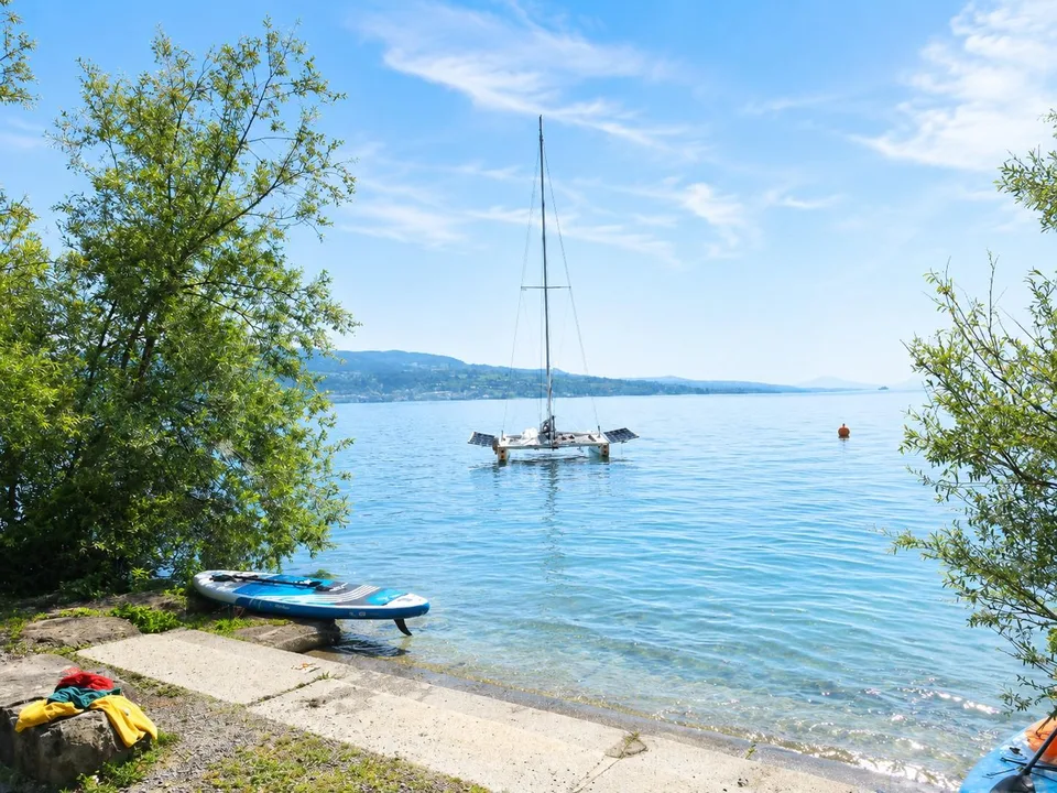Ihr neues Zuhause mit atemberaubender Seesicht und Badeplatz
