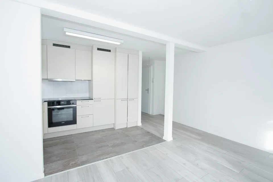 Ihr neues Zuhause mit atemberaubender Seesicht und Badeplatz