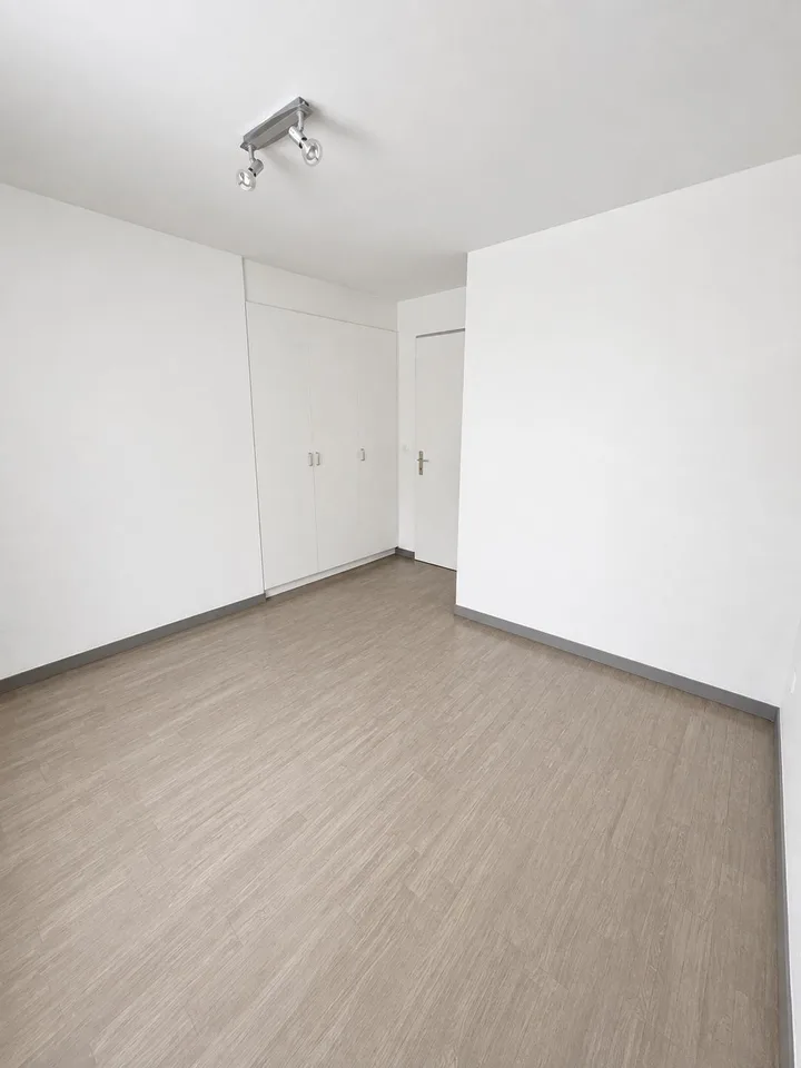 Helle 4.5-Zimmerwohnung – zentral wohnen in Domat/Ems