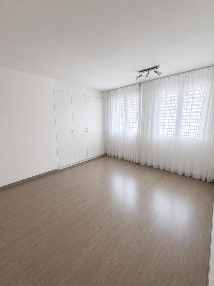Helle 4.5-Zimmerwohnung – zentral wohnen in Domat/Ems