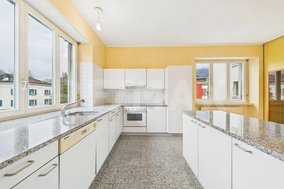 Appartamento di 3.5 locali in zona residenziale esclusiva nel centr...