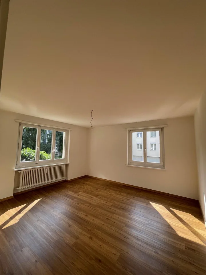 Modern apartment in a quiet neighborhood – photo 4 of 12