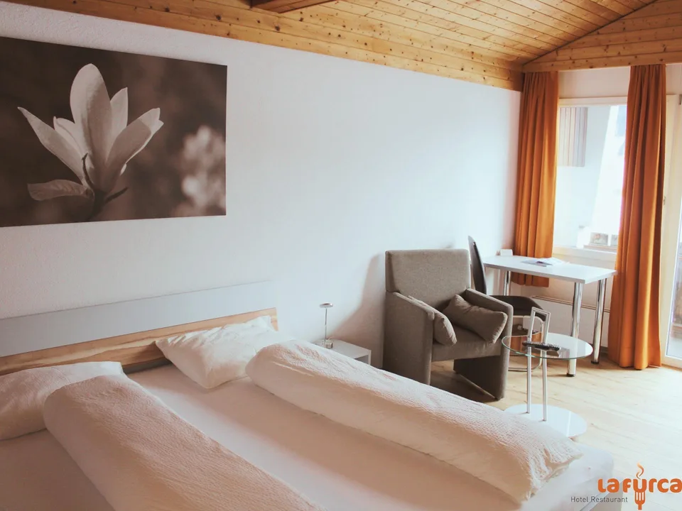 Profitables Hotel Restaurant in Disentis GR