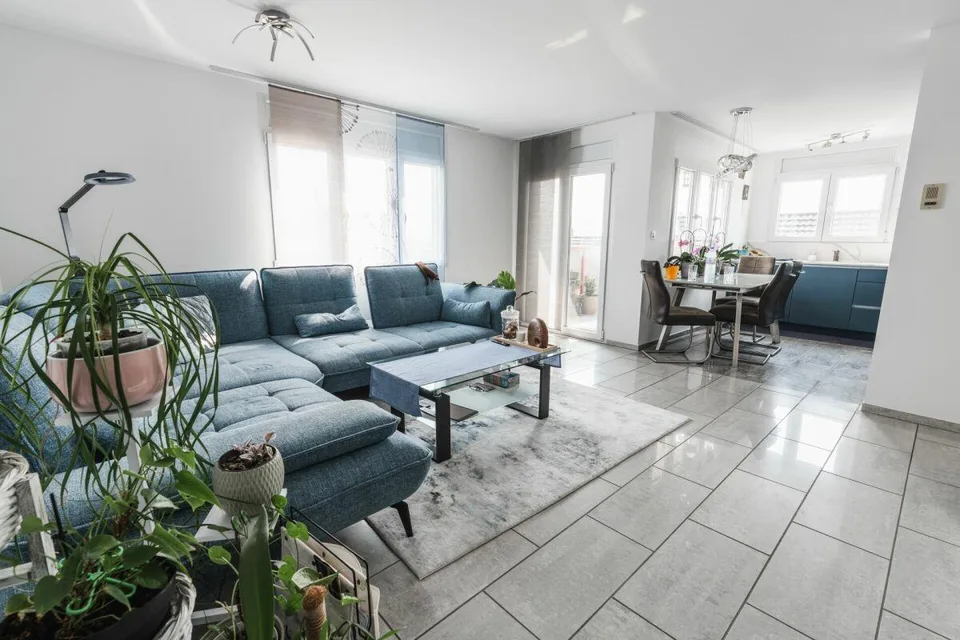 renovierte 4.5 Zimmer Wohnung an zentraler Wohnlage
