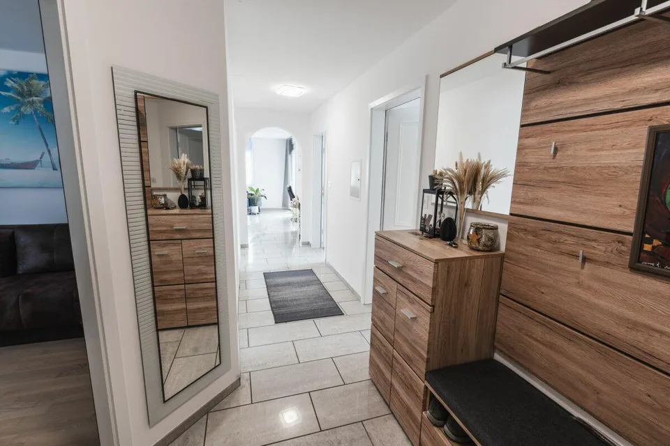 renovierte 4.5 Zimmer Wohnung an zentraler Wohnlage