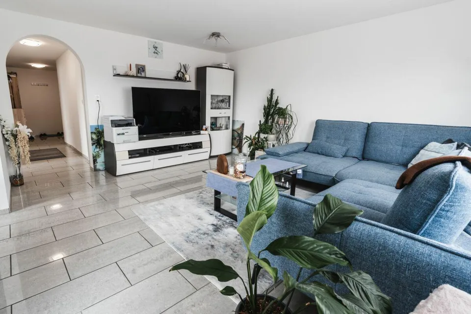 renovierte 4.5 Zimmer Wohnung an zentraler Wohnlage