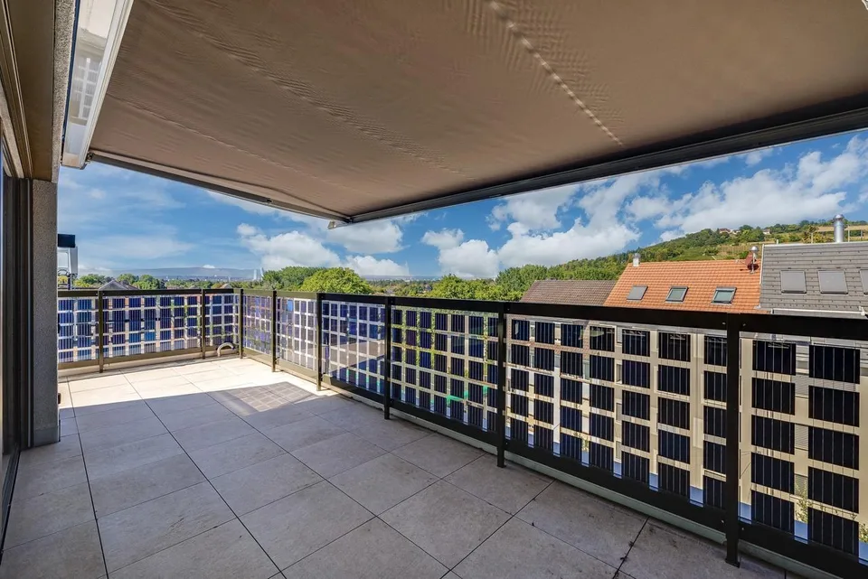 Sonnige Attika in Riehen - Weitsicht & grosszügige Terrassen (W4.2)