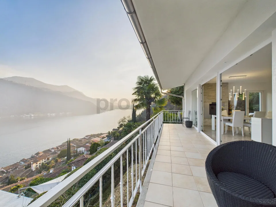 Villa mit Charme in Morcote mit Garten und atemberaubendem Seeblick